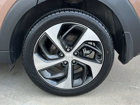 Used 2016 Hyundai Tucson Limited FWD image 17