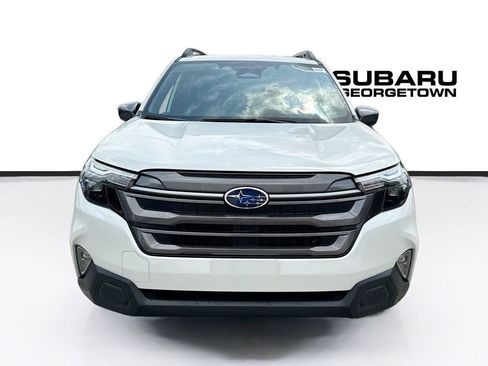 Used 2026 Subaru Forester Premium AWD/4WD image 3