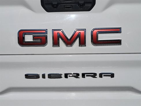 Certified 2024 GMC Sierra 1500 SLT image 12