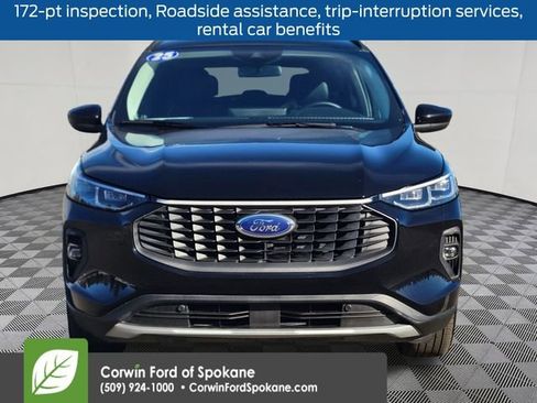 Used 2025 Ford Escape Platinum image 8