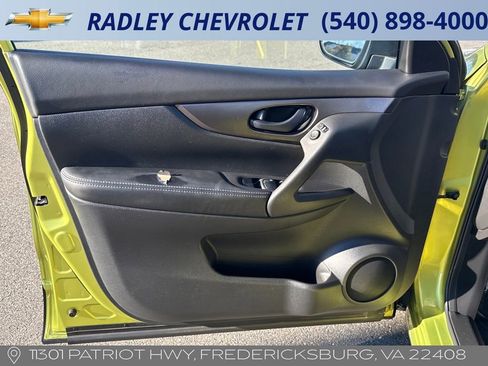 Used 2017 Nissan Rogue Sport S w/ S Appearance Package image 14