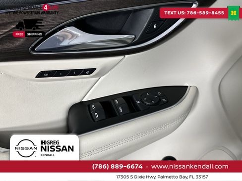 Used 2022 Buick Envision Avenir w/ Technology Package II image 17