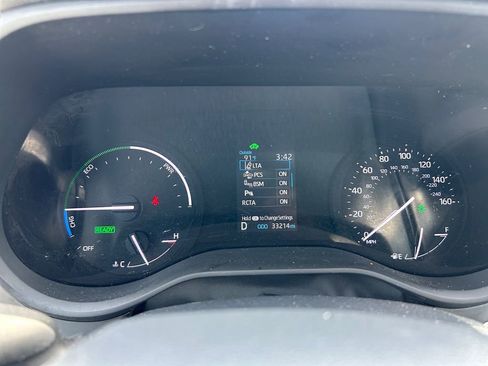 Used 2022 Toyota Sienna XLE image 28