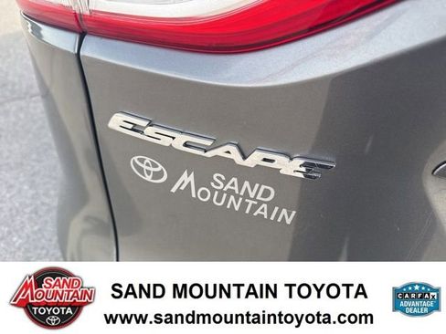 Used 2014 Ford Escape SE w/ Equipment Group 201A image 10