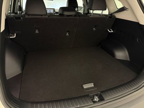 Used 2021 Kia Seltos S FWD image 11