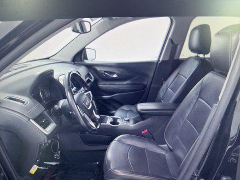 Used 2019 GMC Terrain SLT w/ Preferred Package FWD image 3
