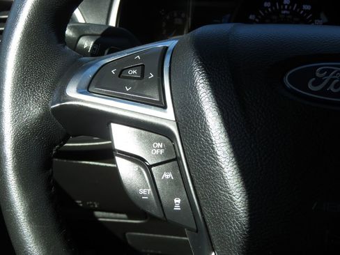 Used 2019 Ford Edge SEL w/ Equipment Group 201A AWD/4WD image 22