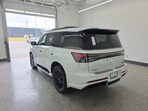 New 2026 INFINITI QX80 4WD w/ Sport Exterior Package image 3