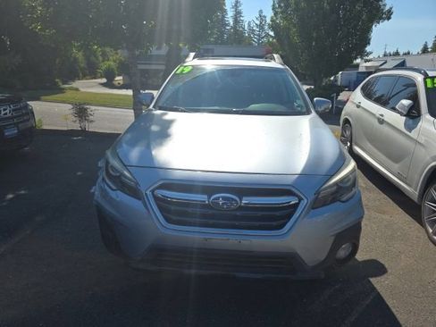 Used 2019 Subaru Outback 2.5i Limited w/ Popular Package #2 AWD/4WD image 8