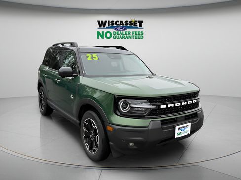 Used 2025 Ford Bronco Sport Outer Banks w/ Outer Banks Tech Package+ AWD/4WD image 1