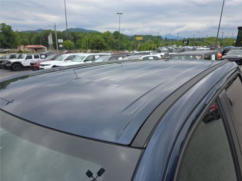Used 2022 RAM 1500 Big Horn AWD/4WD image 11