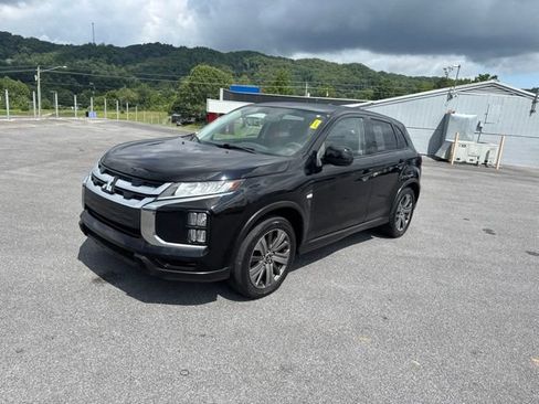 Used 2020 Mitsubishi Outlander Sport Black Edition FWD image 4