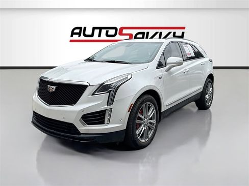 Used 2022 Cadillac XT5 Sportv w/ Technology Package image 3