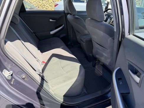 Used 2011 Toyota Prius Two image 9