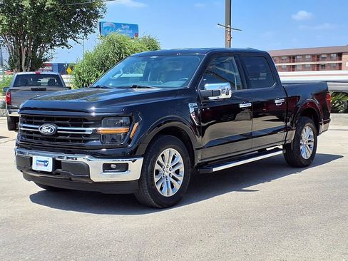 Used 2025 Ford F150 XLT w/ Equipment Group 302A MID RWD image 4