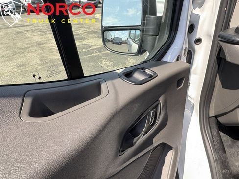 Used 2024 Ford Transit 250 Low Roof w/ Exterior Upgrade Package RWD image 17