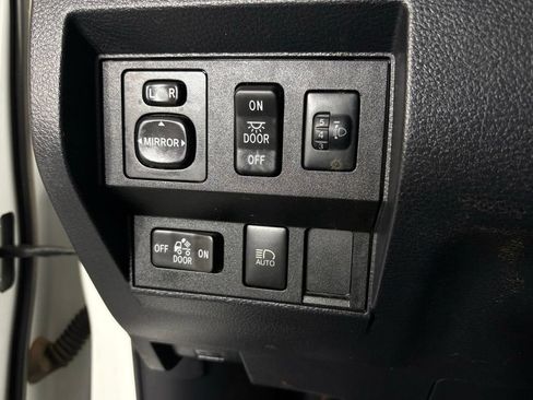 Used 2019 Toyota Tundra SR5 w/ SX Package AWD/4WD image 22
