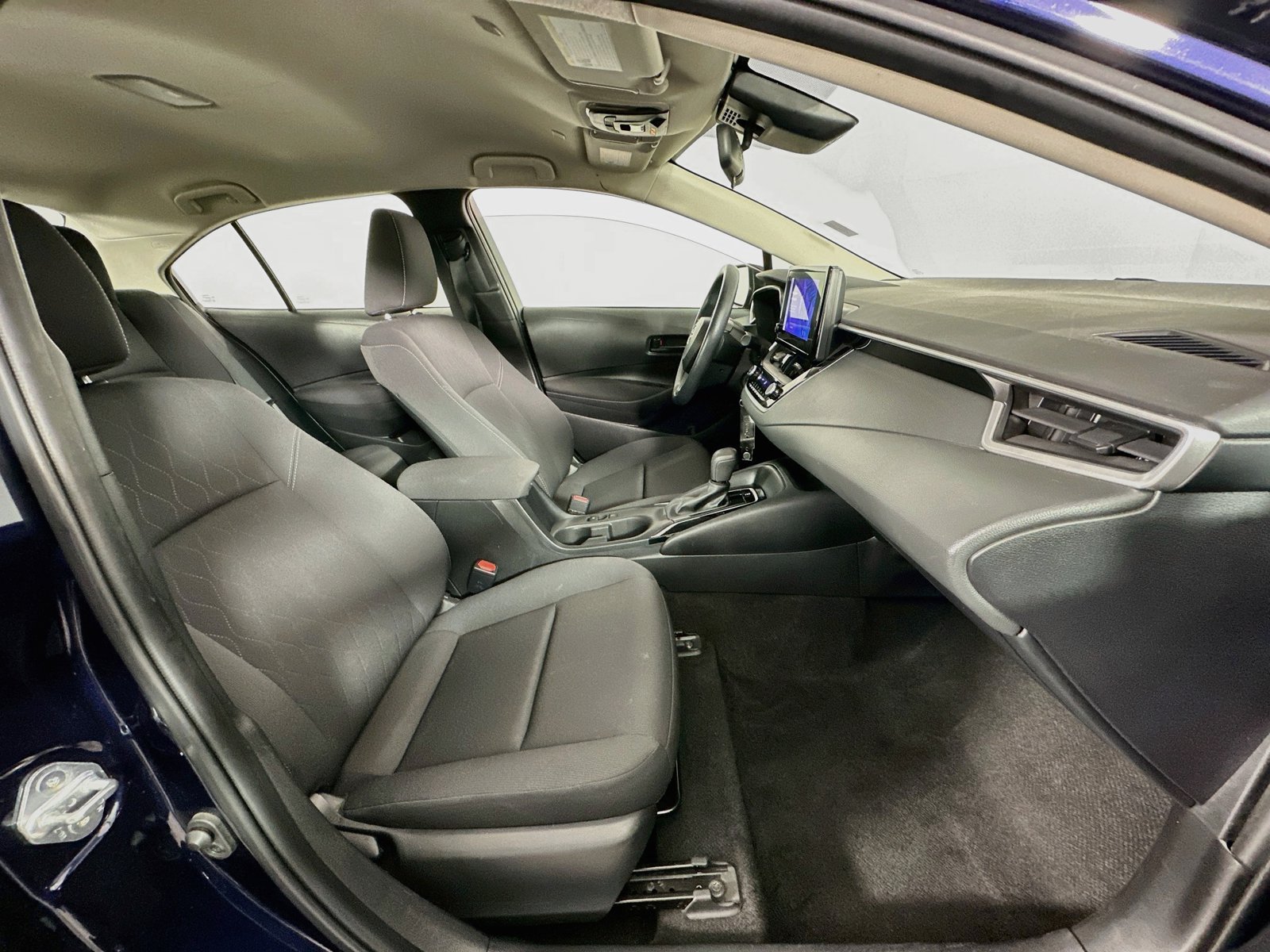 Used 2023 Toyota Corolla LE FWD image 27