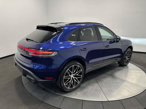 Certified 2026 Porsche Macan AWD/4WD image 7