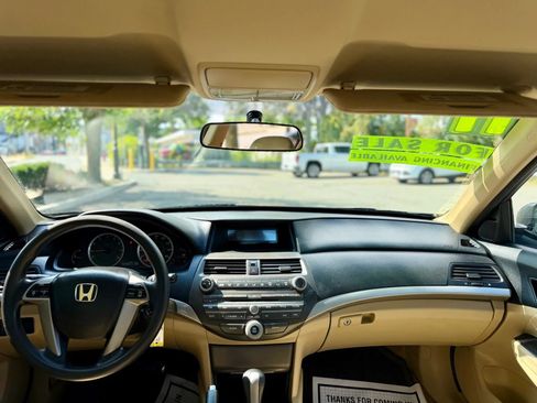Used 2011 Honda Accord LX image 12