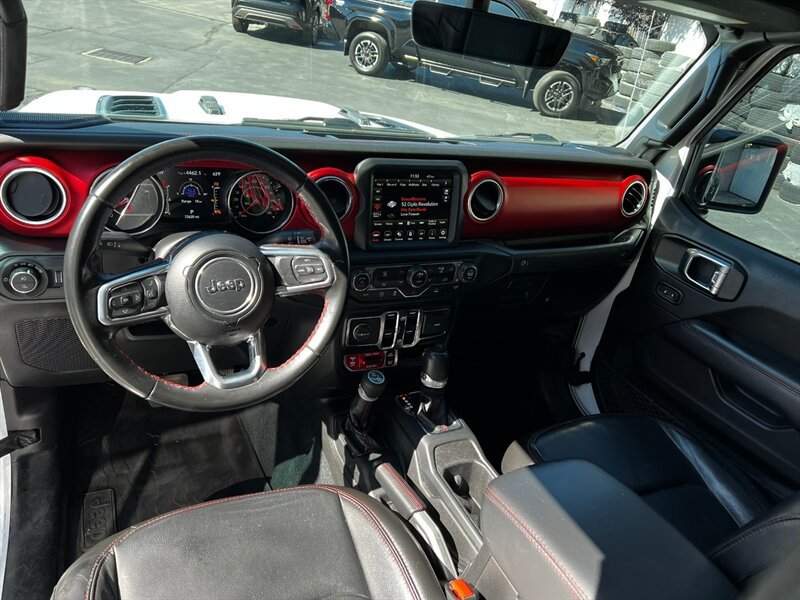 Used 2022 Jeep Gladiator Rubicon w/ Trailer Tow Package AWD/4WD image 19