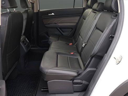 Certified 2023 Volkswagen Atlas SEL AWD/4WD image 15