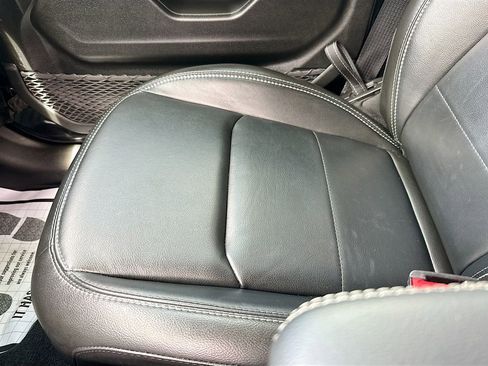 Used 2022 Jeep Wrangler Unlimited Sahara image 22