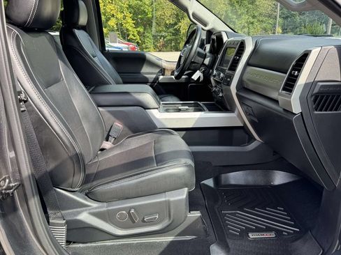 Used 2019 Ford F250 Lariat w/ Lariat Value Package AWD/4WD image 14