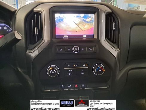 Used 2020 Chevrolet Silverado 1500 Custom Trail Boss w/ Custom Convenience Package image 21