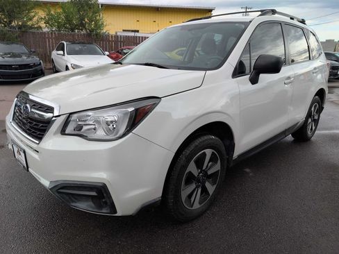 Used 2018 Subaru Forester 2.5i w/ Alloy Wheel Package AWD/4WD image 3