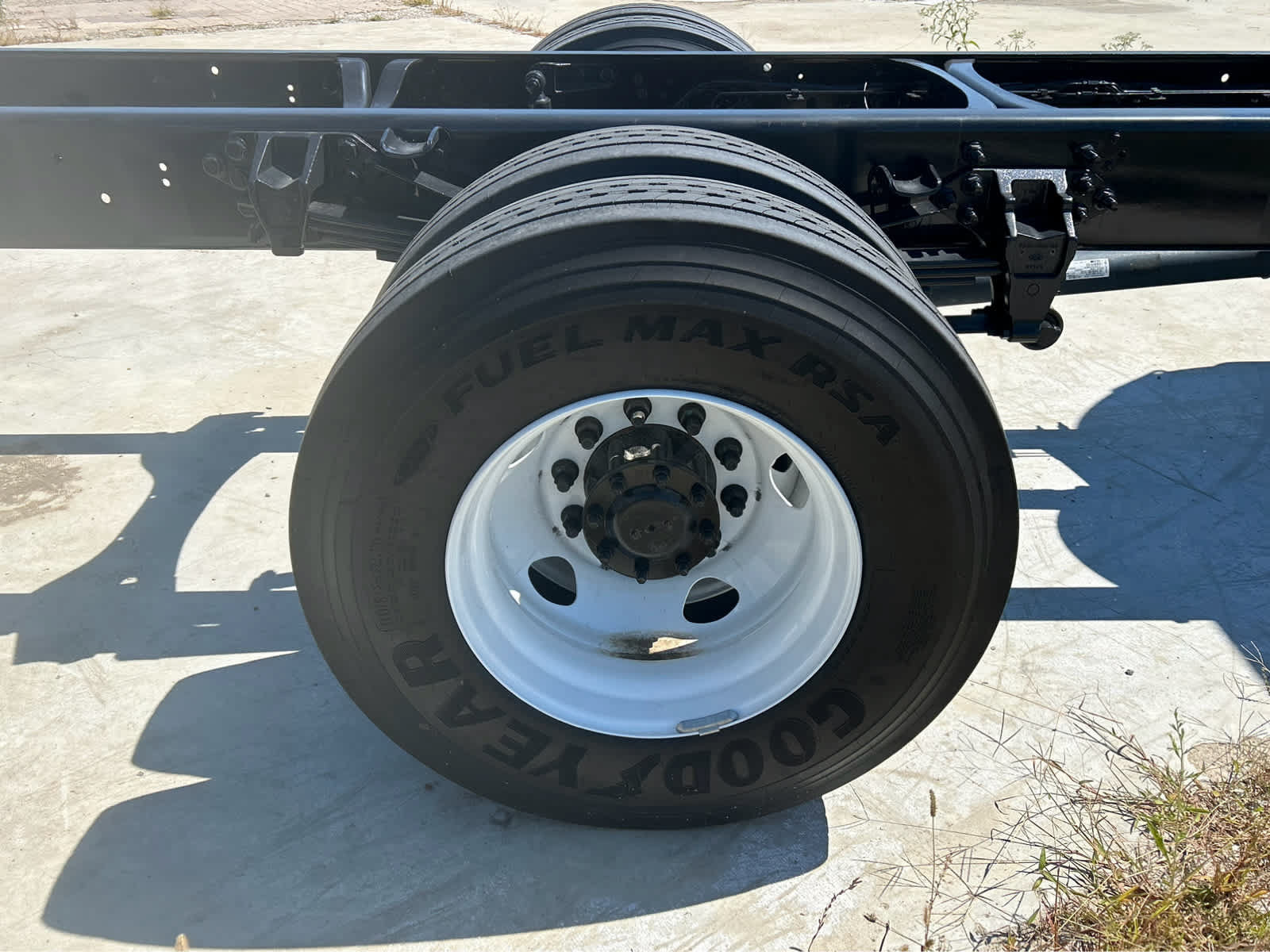 Used 2026 Ford F750 2WD Crew Cab Super Duty image 27
