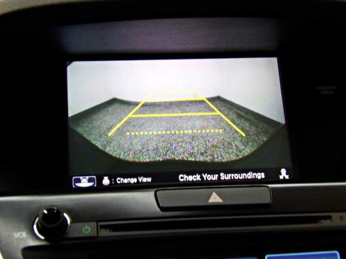 Used 2017 Acura MDX w/ Technology Package AWD/4WD image 18
