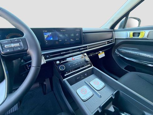 New 2026 Hyundai Santa Fe SE image 24