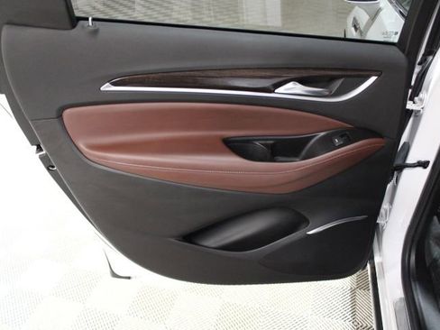 Used 2020 Buick Enclave Avenir w/ Avenir Technology Package image 23