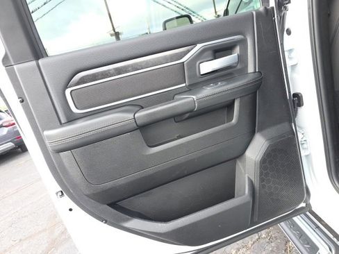 Used 2024 RAM 2500 Big Horn w/ Safety Group image 43