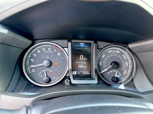 Used 2023 Toyota Tacoma TRD Off-Road image 49