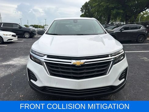 Used 2024 Chevrolet Equinox LS w/ LS Convenience Package FWD image 2