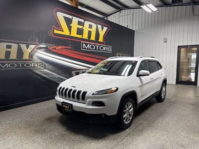 Used 2018 Jeep Cherokee Latitude w/ Cold Weather Group