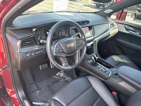 Used 2023 Cadillac XT5 Sportv w/ Technology Package image 34