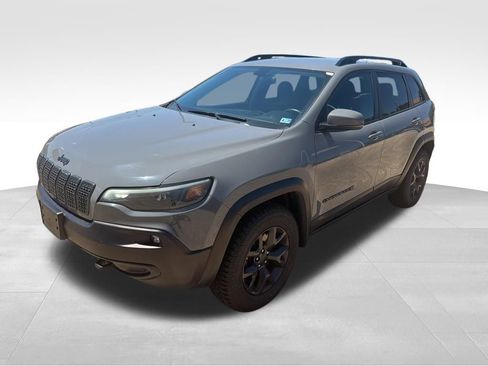 Used 2019 Jeep Cherokee Latitude AWD/4WD image 9