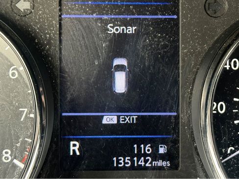 Used 2019 Nissan Rogue SV image 18