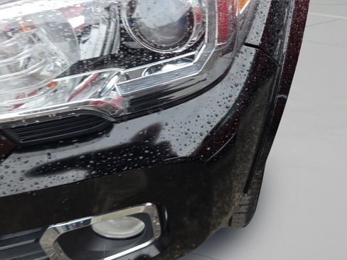 Used 2016 Toyota Tacoma Limited image 19