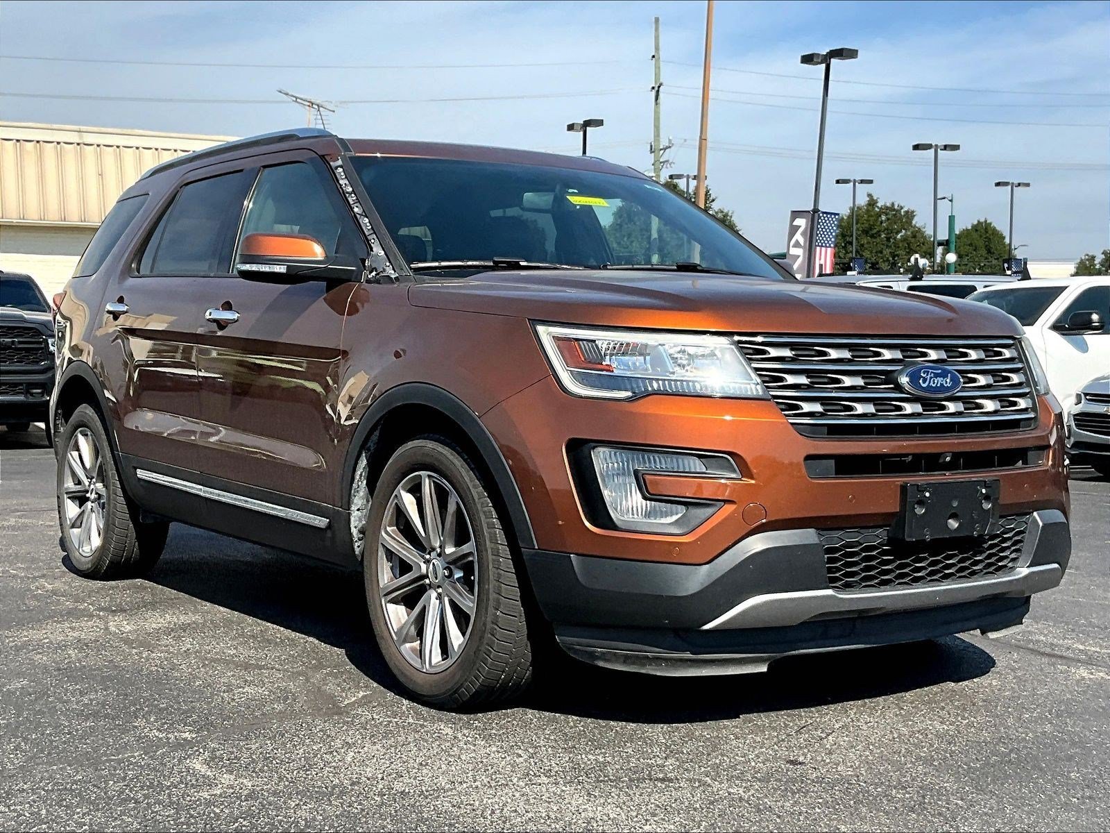 Used 2017 Ford Explorer Limited AWD/4WD image 3