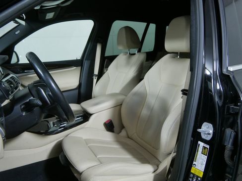 Used 2019 BMW X3 xDrive30i image 9