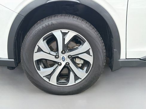 Used 2020 Subaru Outback Limited w/ Popular Package #2 AWD/4WD image 43