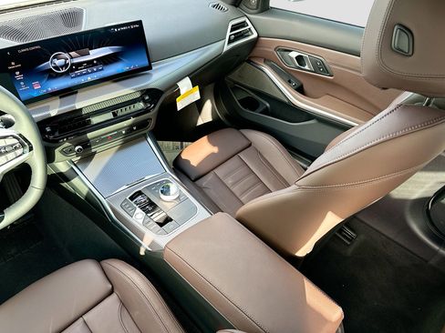 New 2026 BMW 330i Sedan w/ Convenience Package image 18