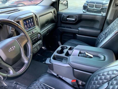 Used 2025 Chevrolet Silverado 1500 Custom Trail Boss AWD/4WD image 13