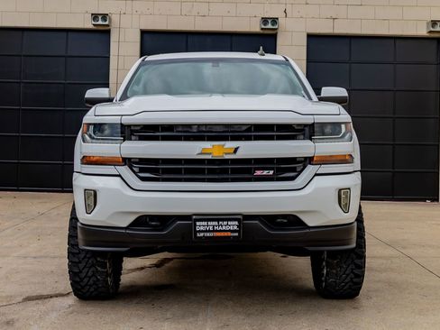 Used 2017 Chevrolet Silverado 1500 LT image 2