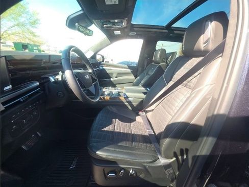 Used 2025 Cadillac Escalade Sport Platinum w/ LPO, Floor Liner Package image 12