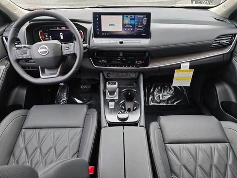 New 2026 Nissan Rogue Platinum AWD/4WD image 17